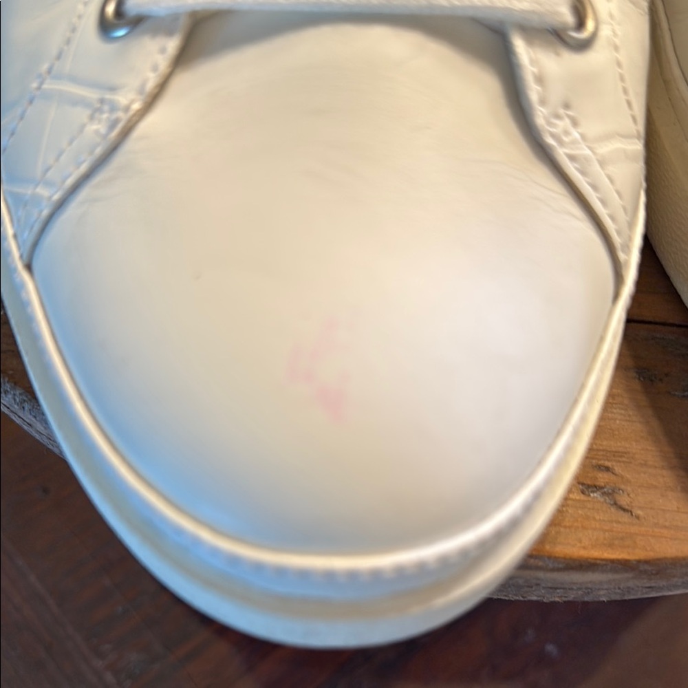 Vionic Cream Oxfords - Picture 8 of 10